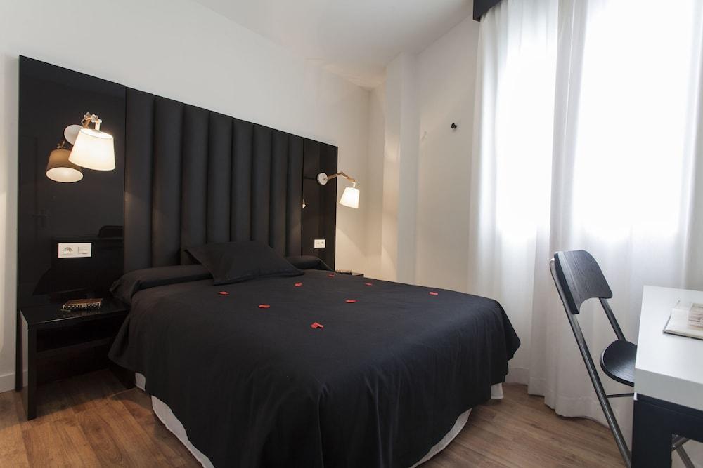 Picasso Hotel 4*
